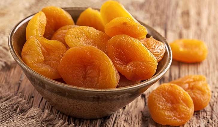 Сушеные абрикосы богаты витамином A