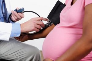 измерить давление беременной
