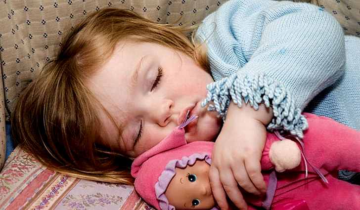 Как укладывать спать ребенка