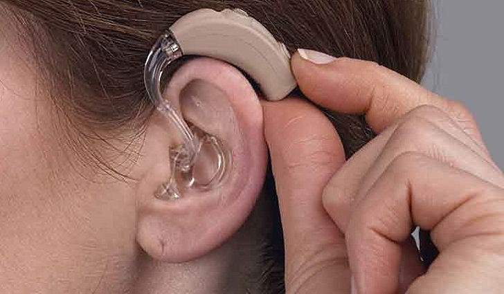 Как выбрать слуховой аппарат пожилому пациенту
